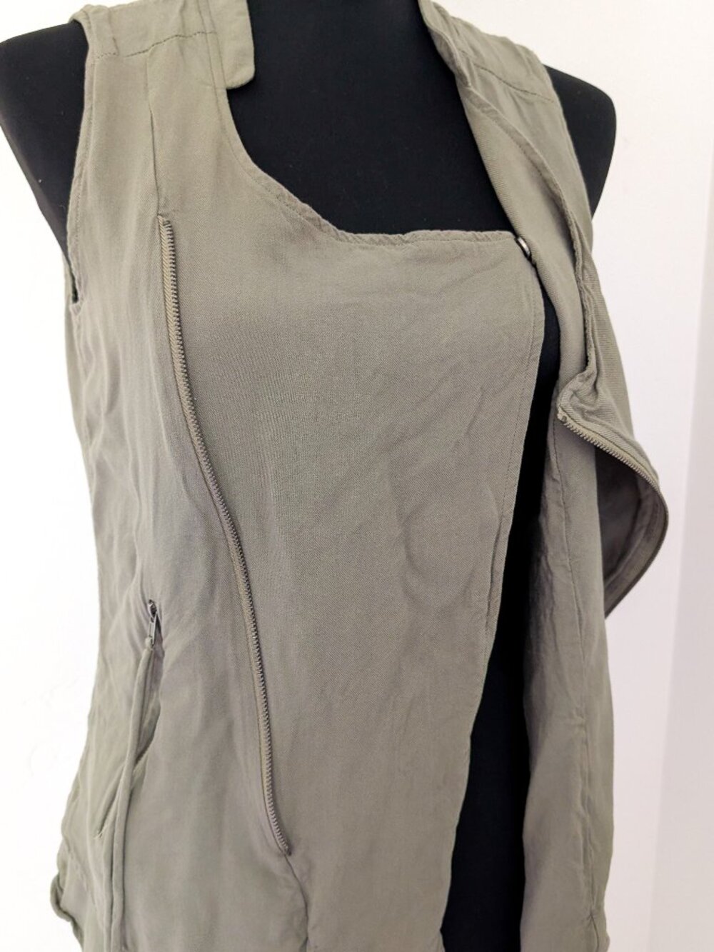 Olive & Oak Green Khaki Vest Size S